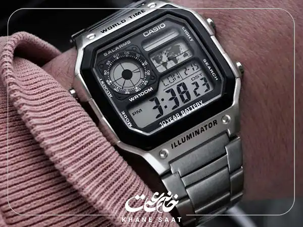 ساعت‌های کاسیو اغلب دارای قابلیت World Time هستند که به شما امکان می‌دهد به راحتی بین مناطق زمانی مختلف جابه‌جا شوید.