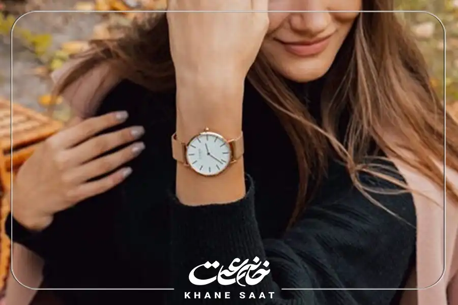 طراحی ساعت‌های برند کومو میلانو، زیبا و امروزی است و تعادل کاملی بین زیبایی‌شناسی کلاسیک و حساسیت‌های مدرن برقرار می‌کند.